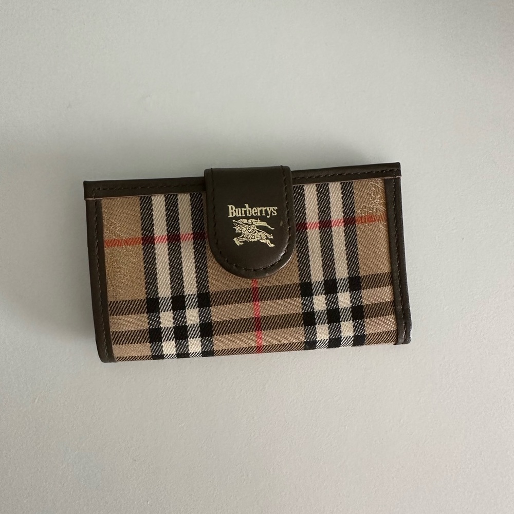 Authentic vintage Burberry Nishikawa key case holder